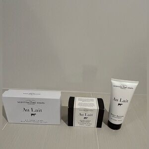 Scottish Fine Soaps - Au Lait
3 pieces NEW